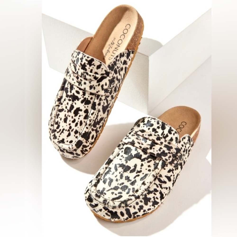 Coconuts by Matisse Size 6 Cow Print Rush Genuine Calf Hair Mule Loafer